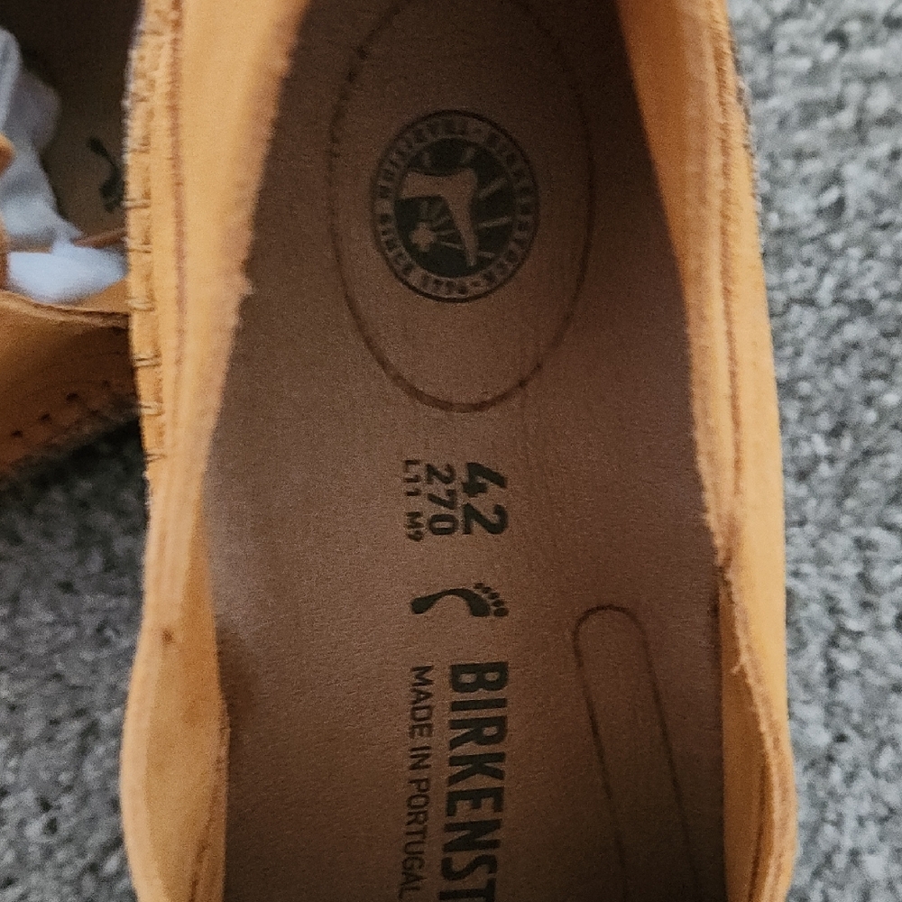 Birkenstock Men's Tan Oxfords - Picture 2 of 3